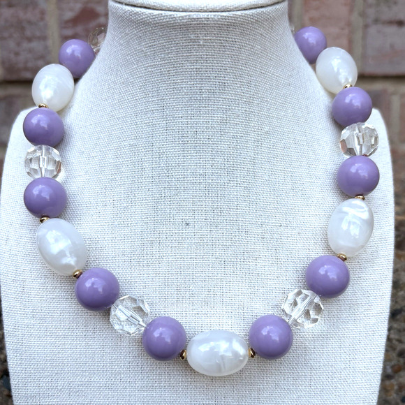 Vintage Joan Rivers Purple White Acrylic Lucite Choker Necklace Gold Tone 17" - Picture 2 of 7